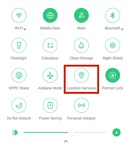 위치 서비스 비활성화 옵션이 강조 표시된 Android 빠른 설정 메뉴