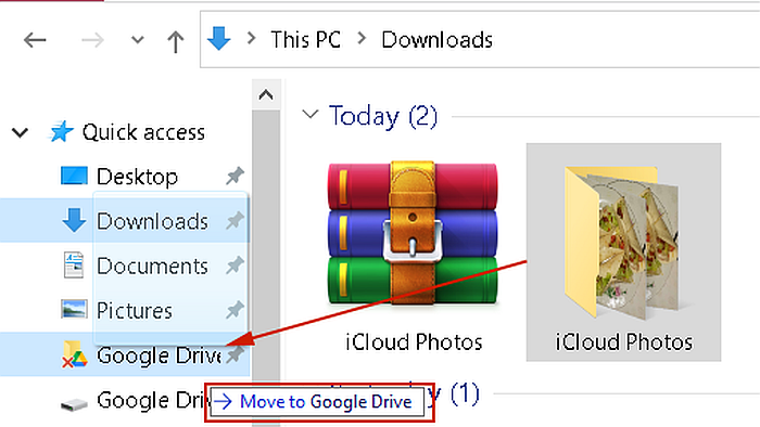 přetažením složky fotografií na icloudu do složky na disku Google v průzkumníku Windows