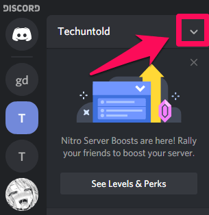 打开 Discord 服务器菜单